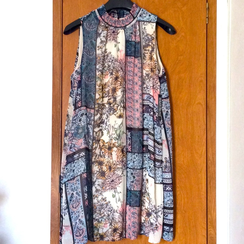 Womens dress size Large NWT
